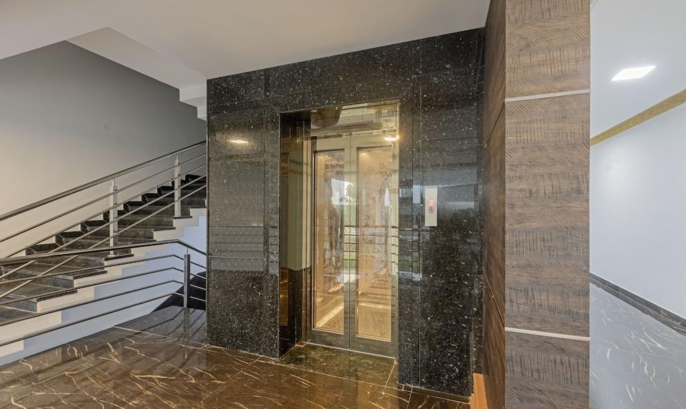 Treebo Siri Ambari Resorts Lobby