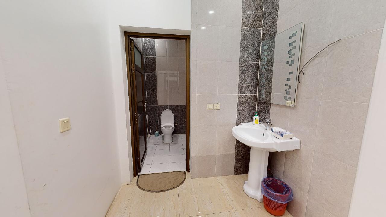 Elegant Chalet with BBQ Area | 1004 Bathroom