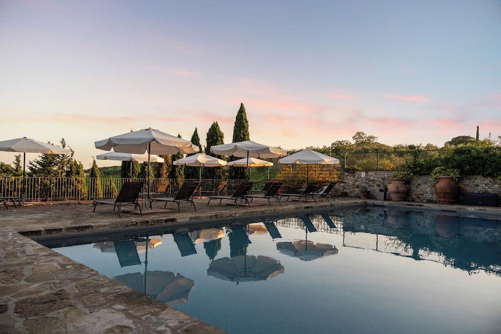 Relais Vignale & Spa Exterior