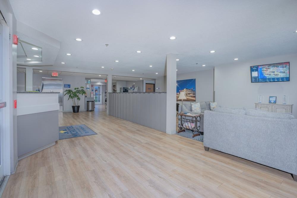 ميكروتل إن آند سويتس باي ويندام ألبرتفيل