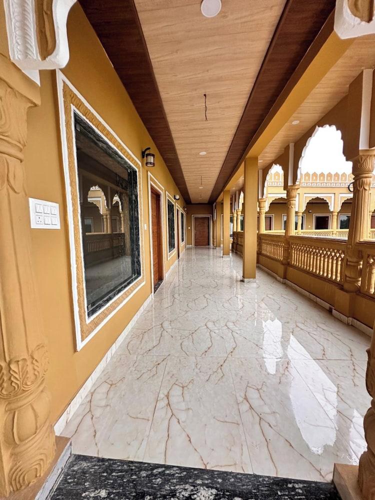 Pushkar Rajwara Resort Lobby