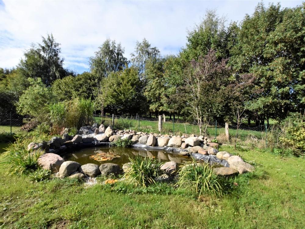 4 روم هوليداي أبارتمنت ويذ جاردن نير ليك المنطقة الخارجية