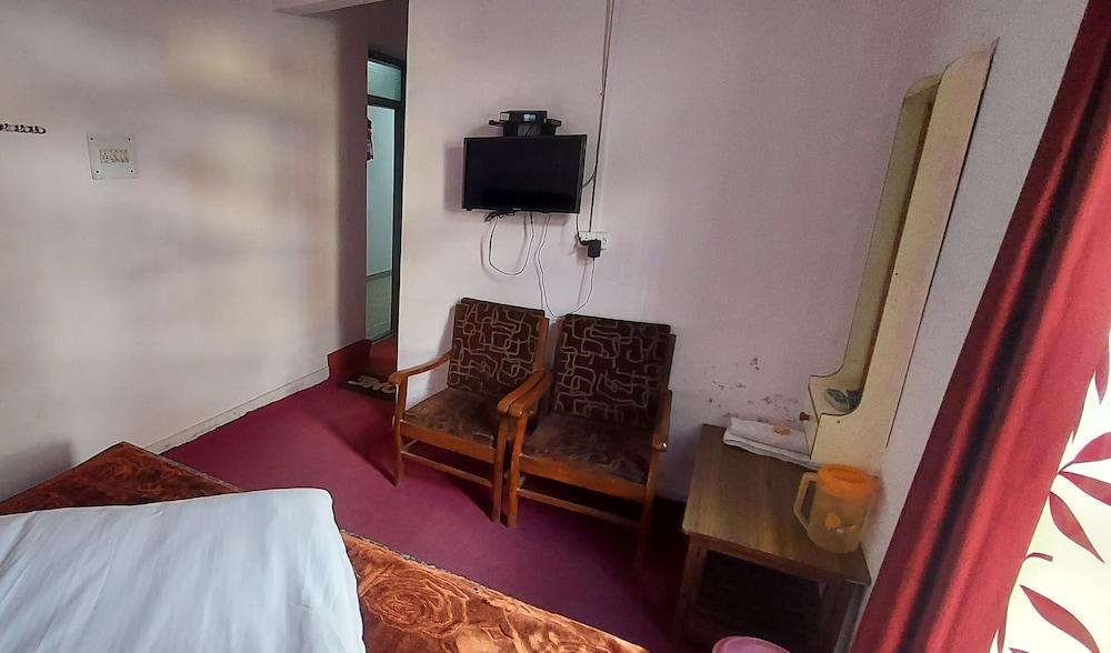 Hotel Shankar Shree Room