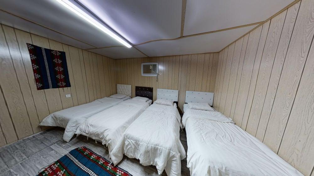 Amazing Chalet with Shared Bayt Sha'ir Tent | 849