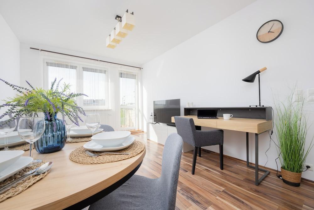 Stylowy Apartament Parking by Renters Interior