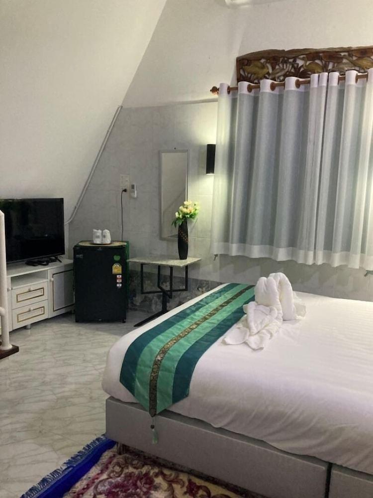 View Thara Resort Room