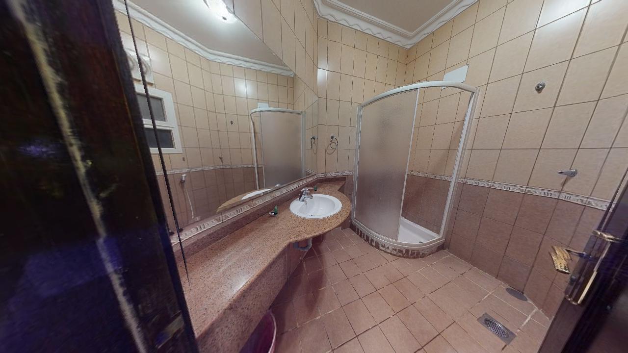 Comfy Chalet with Comfortable and Simple Furniture | 2023 Bathroom