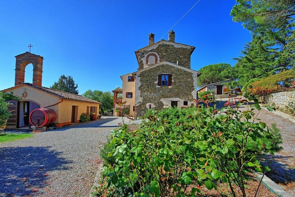 Uccellaia