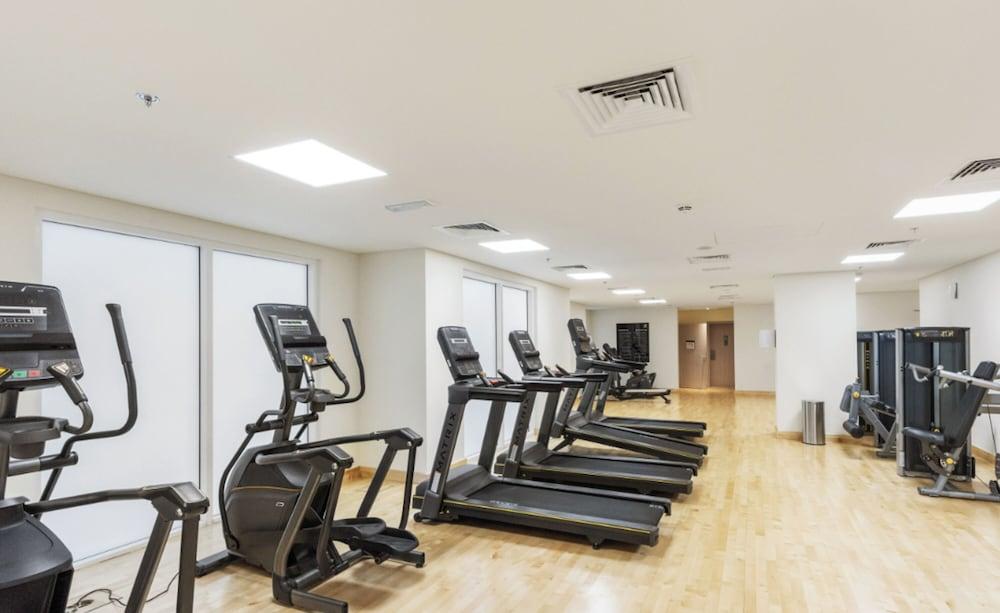 Maison Privee - Charming Retreat w/ Panoramic Views on Yas Island Fitness Facility