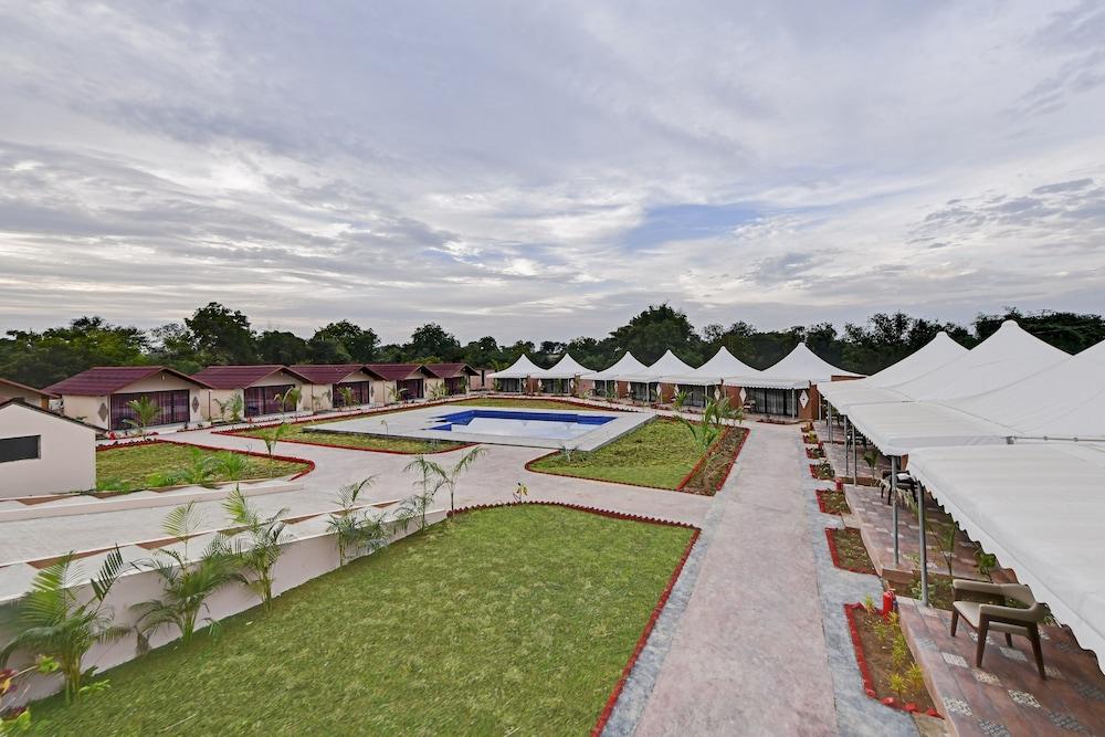 Soil to Soul Resort - Statue of Unity Exterior