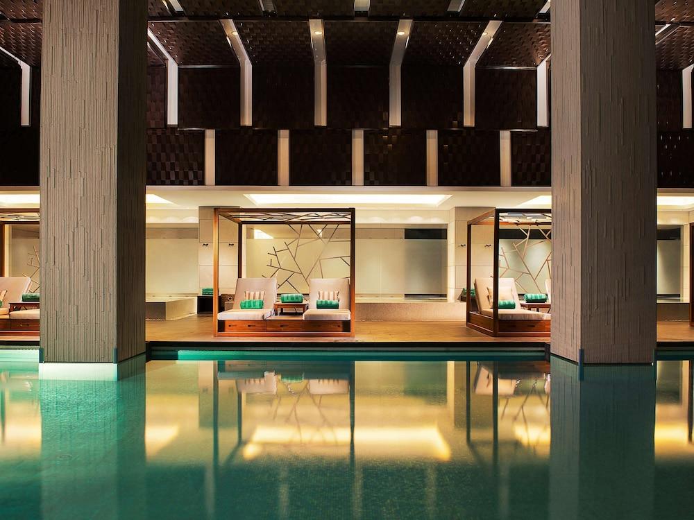 Banyan Tree Shanghai On The Bund Exterior