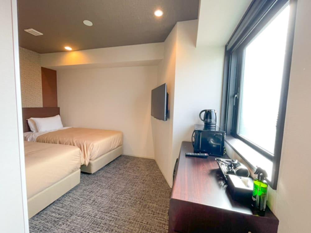 Hotel LiveMax Nagoya-Shinkansenguchi Room