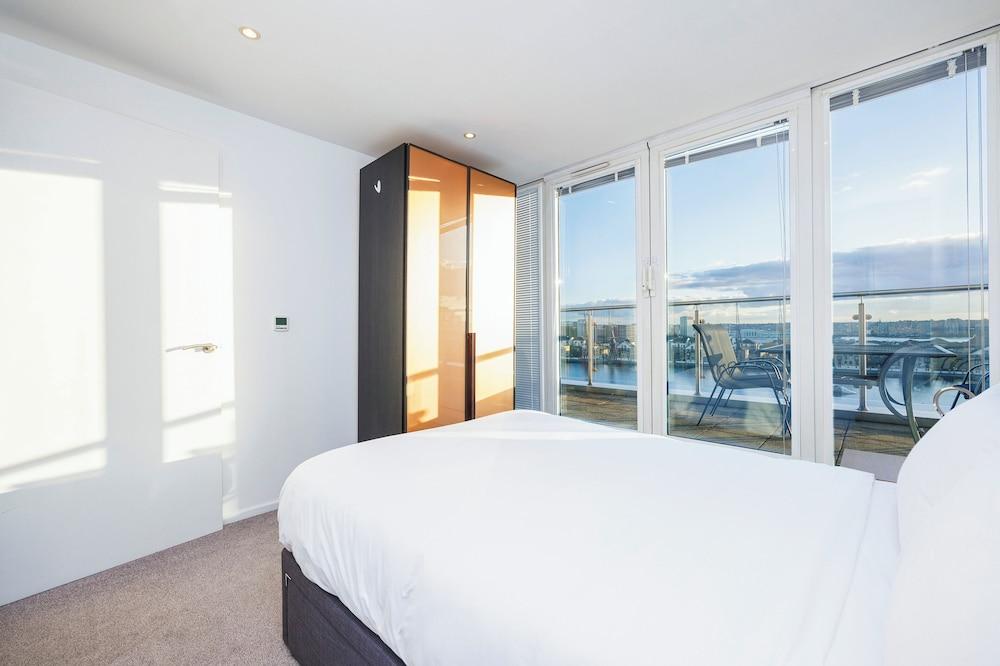 Cosy Corner Apartment Near to Excel Room