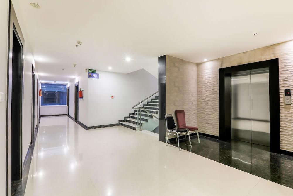 FabHotel Mansingh Nampally Exterior