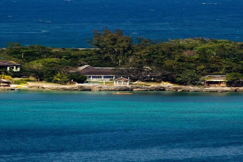 Sea Haven - Discovery Bay 2BR Aerial View