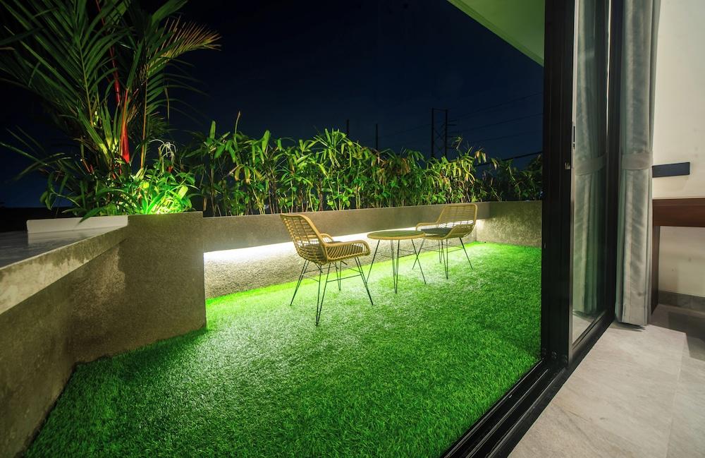 3 بد روم 703 برايفت بول فيلا سانور المنطقة الخارجية