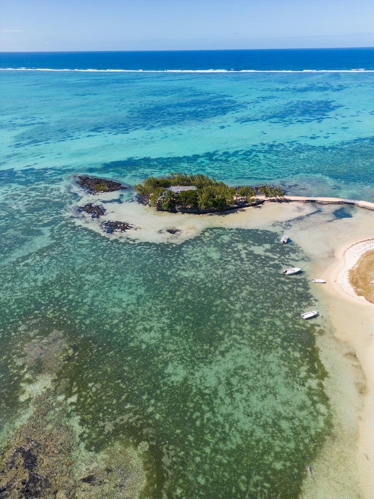 L'Ilot by muse villas Aerial View