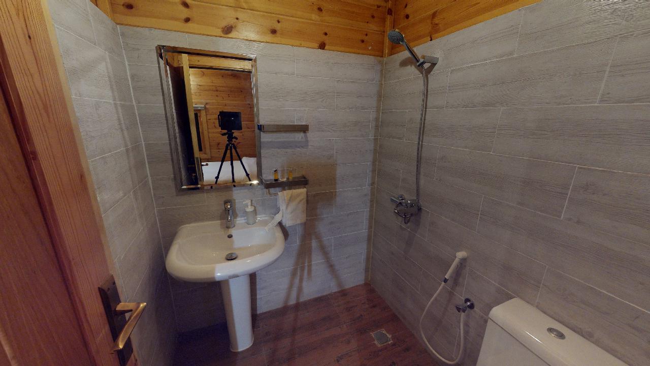 Elegant Chalet with Pool | 1535 Bathroom