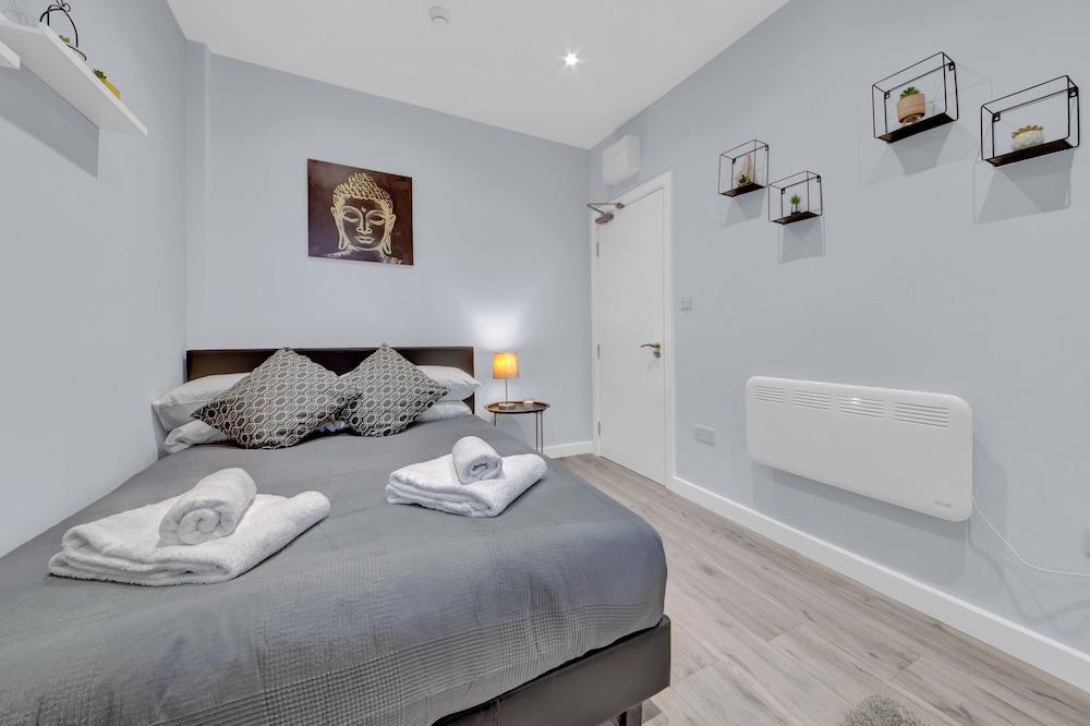 Serviced Ensuite Room In West Drayton London UB7 Room