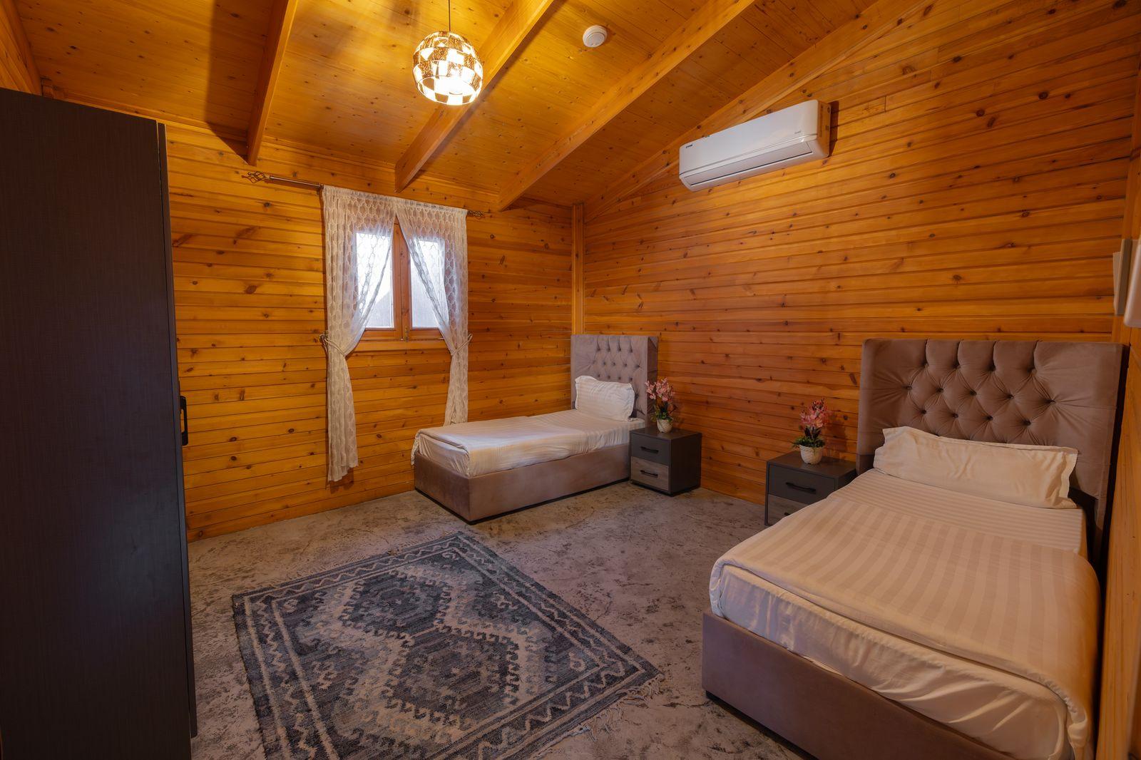 Elegant Cottage with Pool | 5714 Bedroom