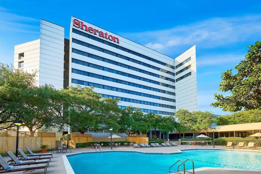 Sheraton North Houston at George Bush Intercontinental Waterslide