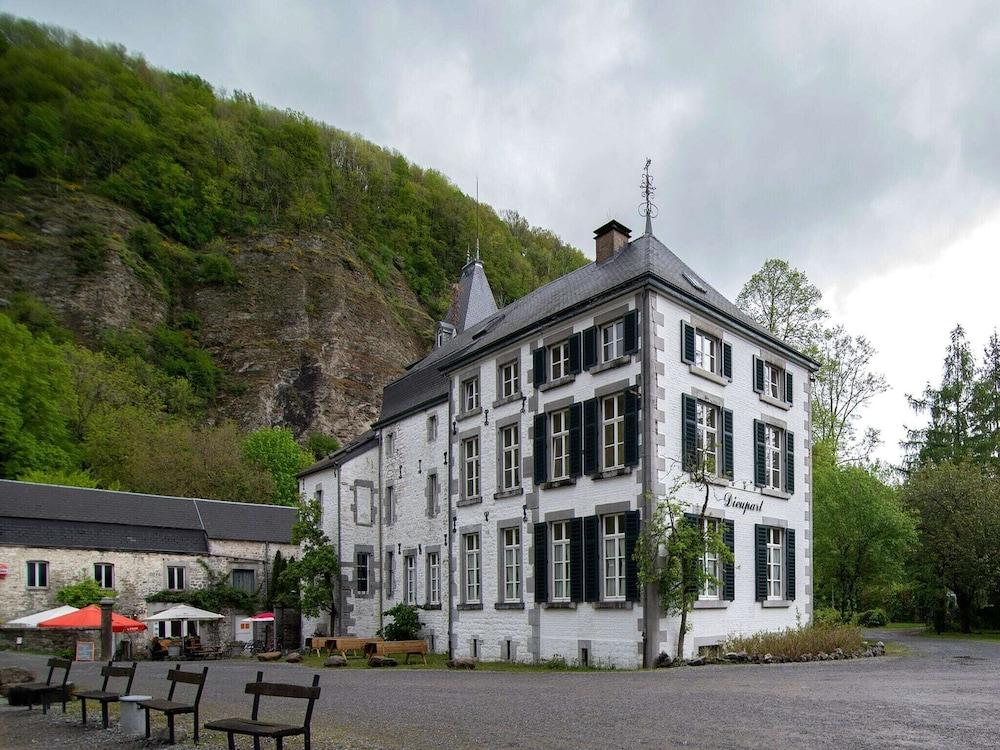 Magnificent Castle in Aywaille near Forest