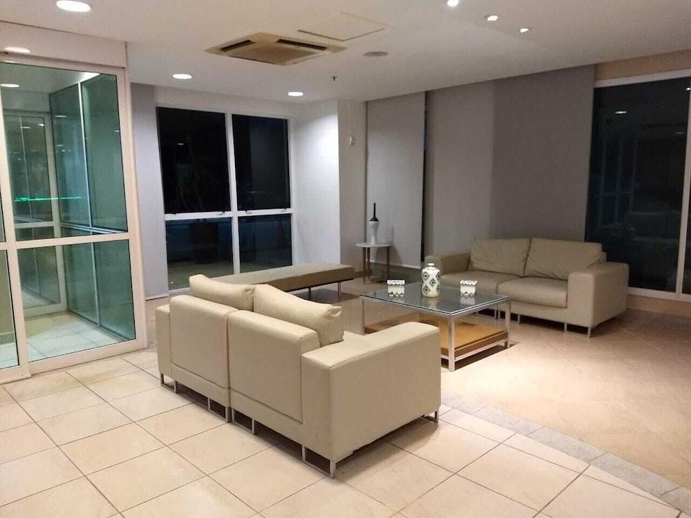 Samba Macaé Lobby
