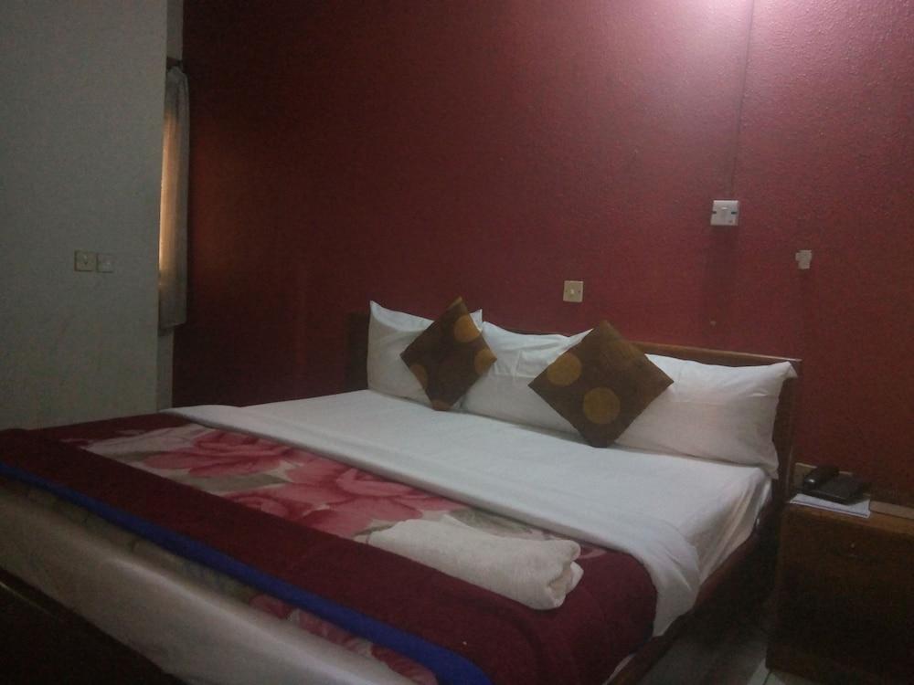 Progandy Guest House Annex Room