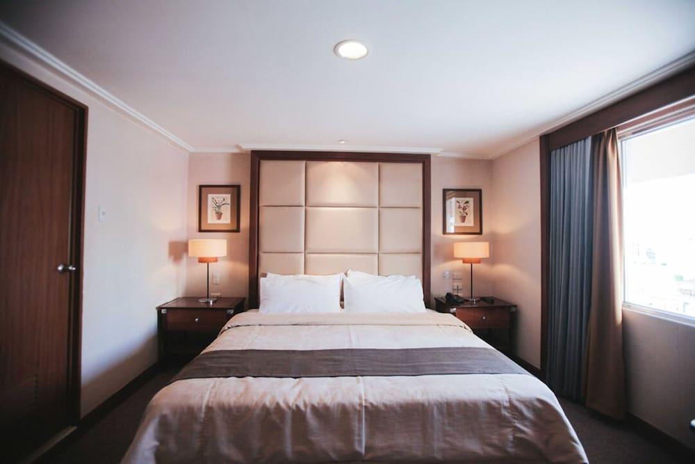 New Crown Hotel