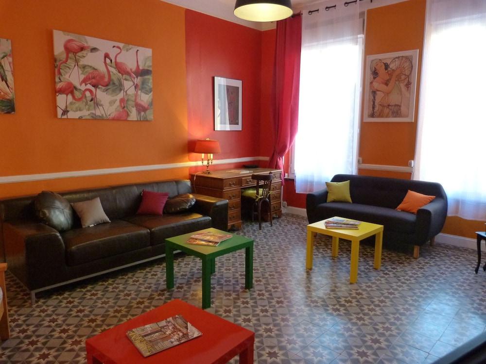 L'ABRI DU VENT Reception Hall