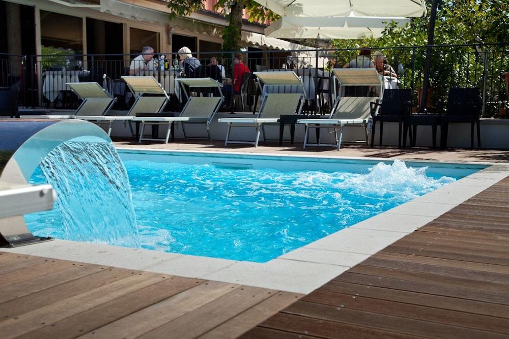 Albergo La Palomba Outdoor Pool