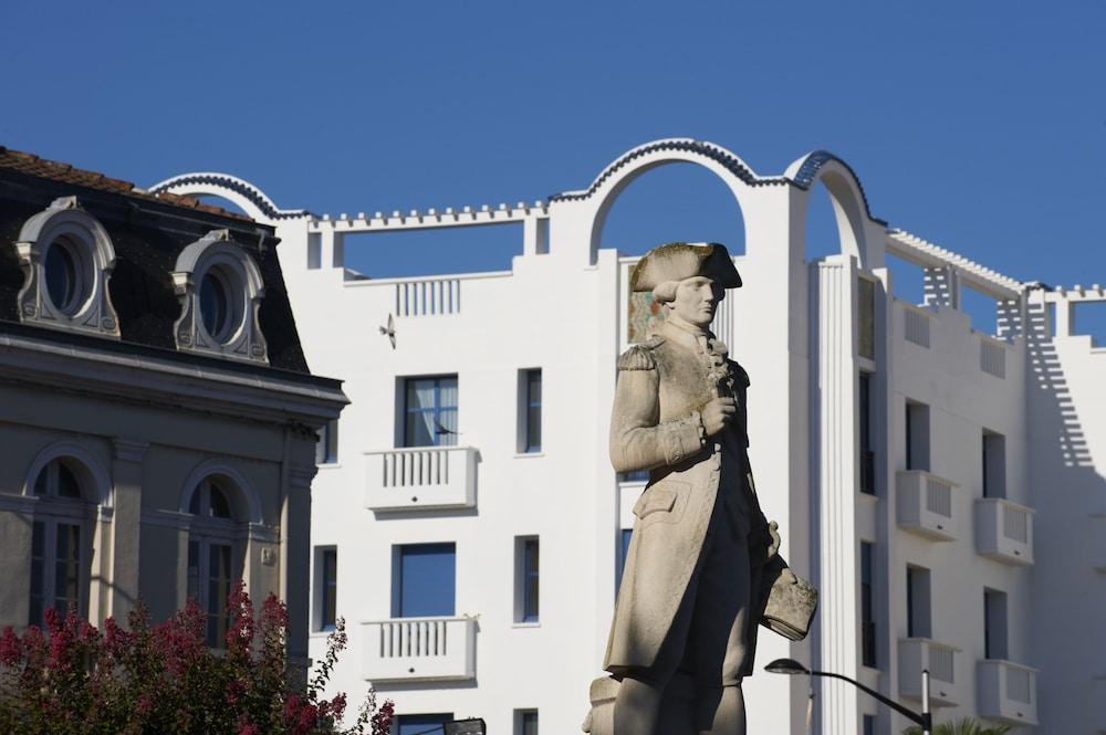 أوتل إي سبا فاكانز بلو لو سبلونديد تفاصيل الفندق من الخارج