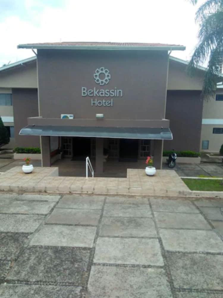 Bekassin Botucatu Hotéis Exterior