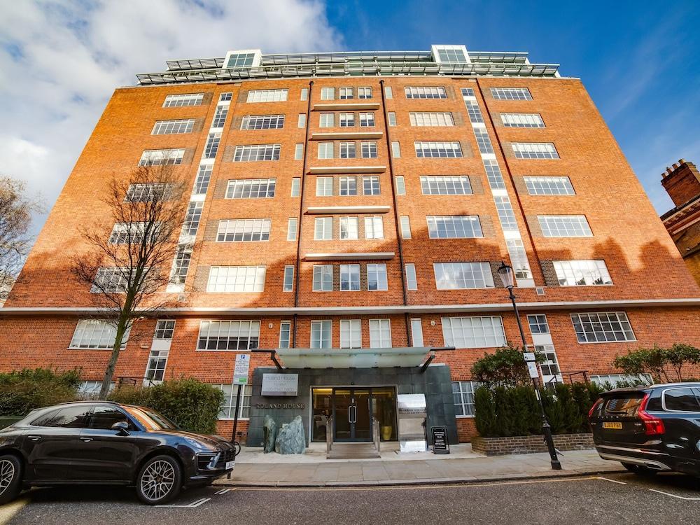 كومفورتابل ستوديو إن لندن نير داروين سنتر المنطقة الخارجية