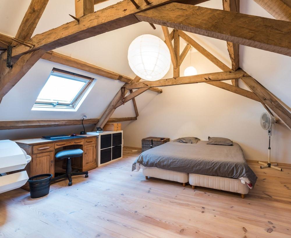 Flanders Fields Cottage Spar Room