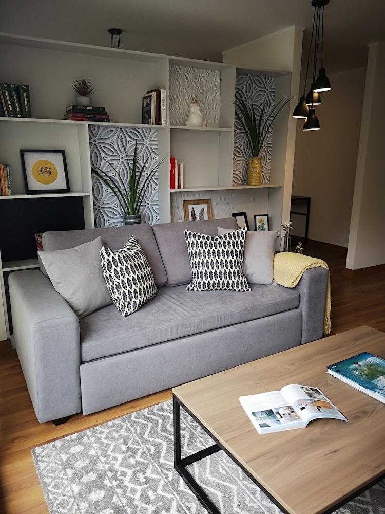Trendy Host Canvas, Miraflores Room