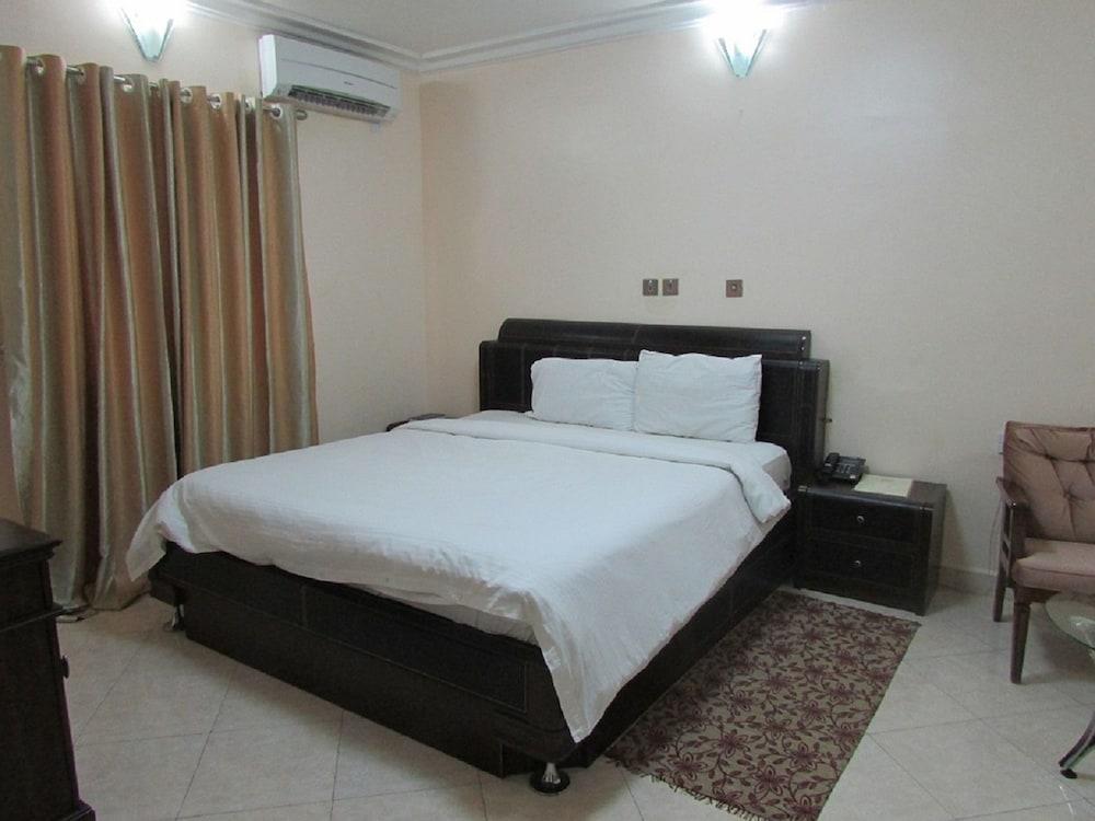 Bex Suites and Spa Room