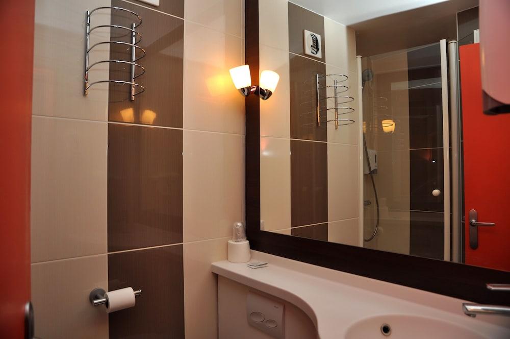 أوتل إن ديزاين أمينز ريستو نوفو غرفة