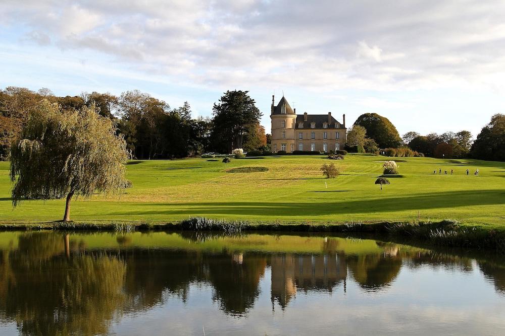 ماتيو كيرجورليه أوتل دو بواجولن