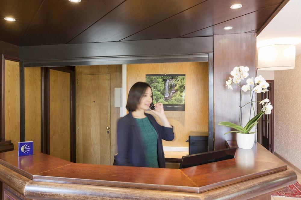 ذي أوريجينالز سيتي، هوتل دو مون سيون منطقة الاستقبال