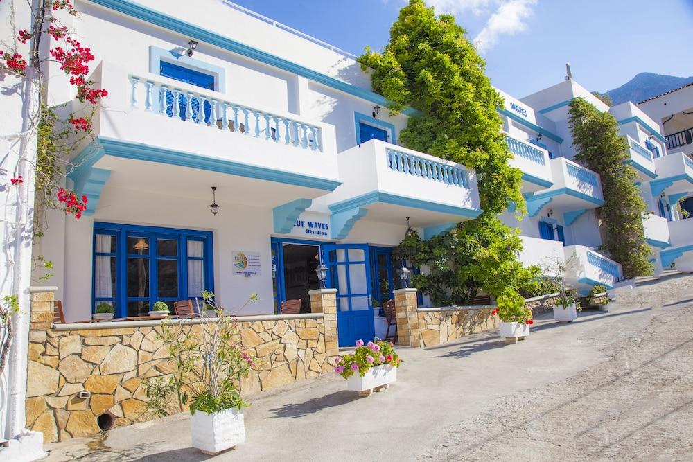 بلو ويفز ستوديوز