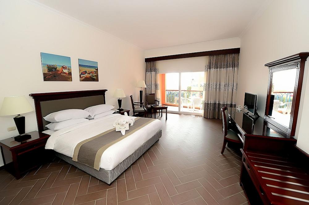 فندق ومنتجع سبا سافانا إمباير