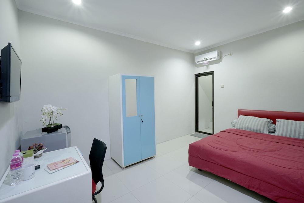 Dparagon Bukit Sari Room
