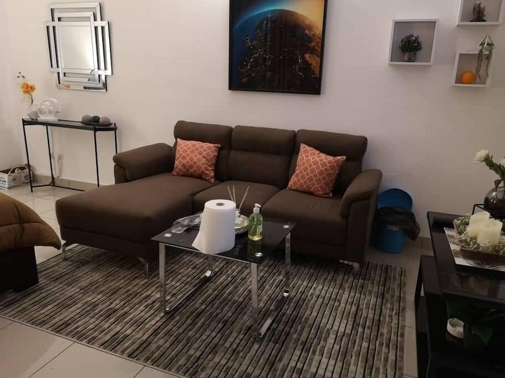 Yopougon Serenity Abidjan Interior