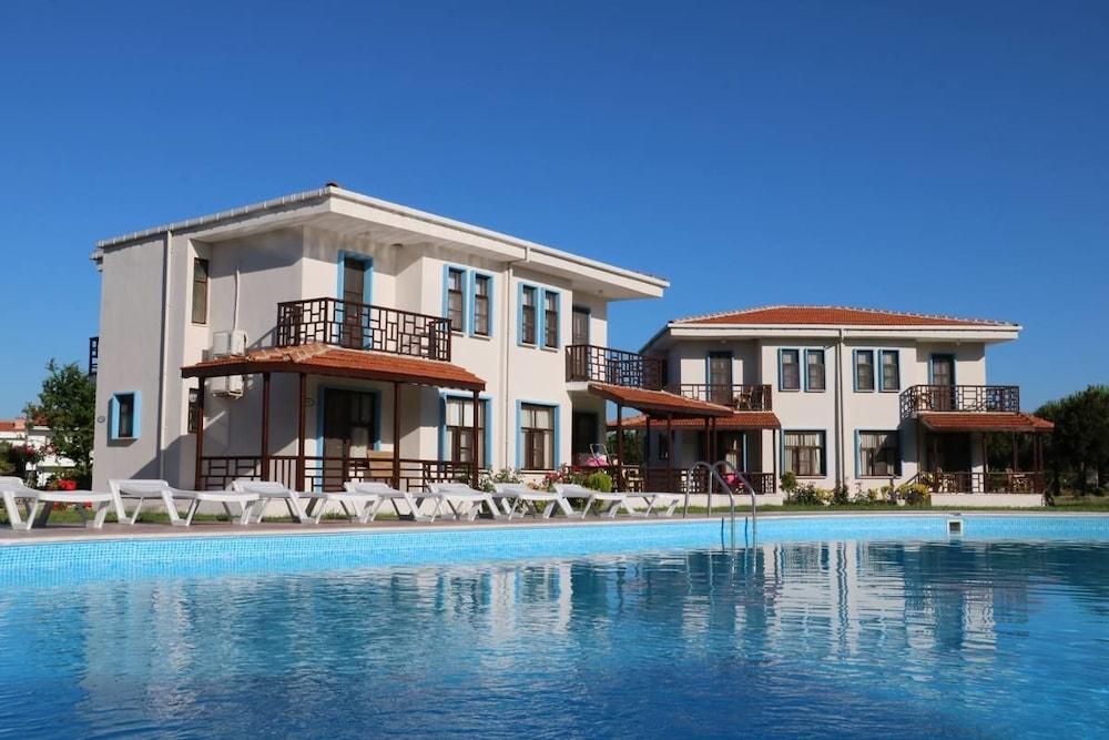 Kalanora Otel