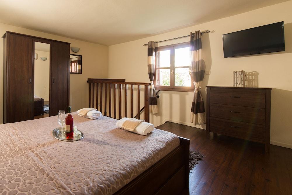 Xenios Zeus Room