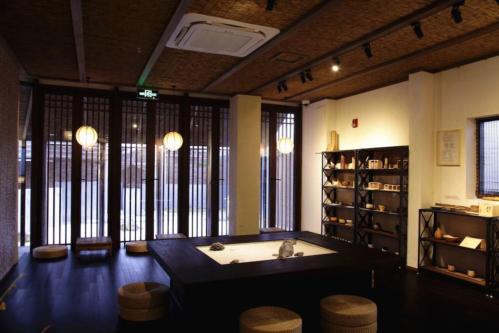 Shanghai Zhuli Kosa Spring Resort Lobby
