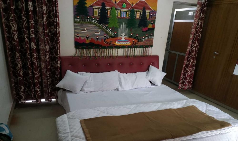 Hariyav Garh Resort