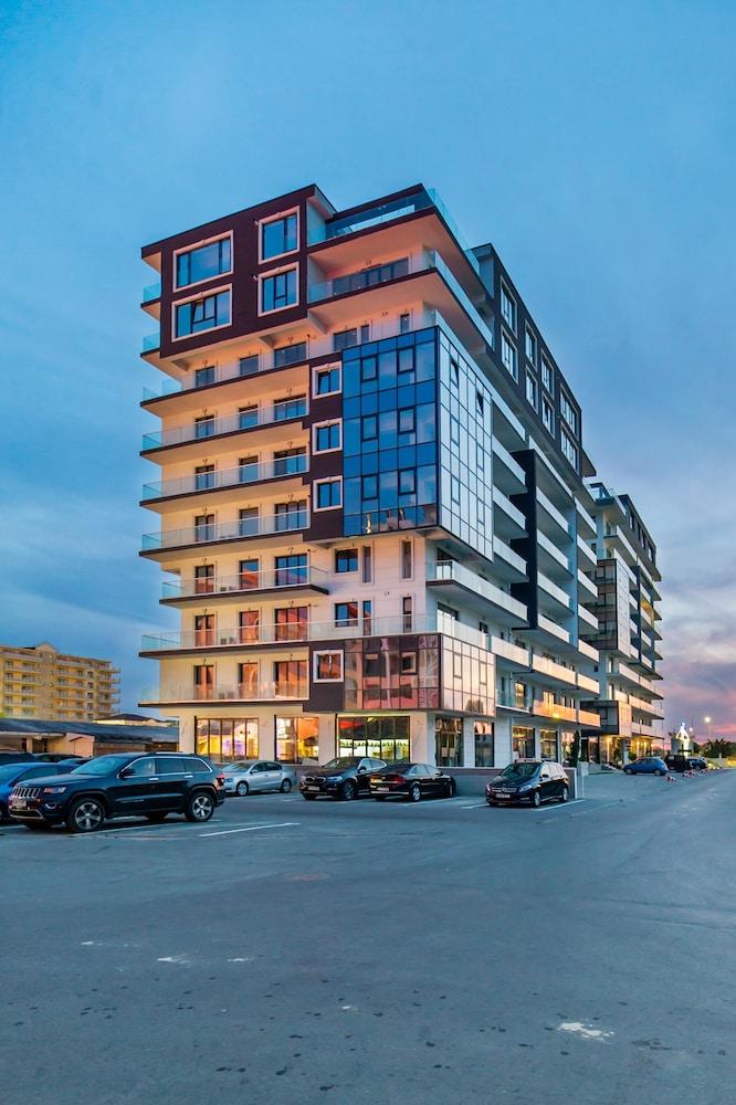 Miramare Residence Exterior