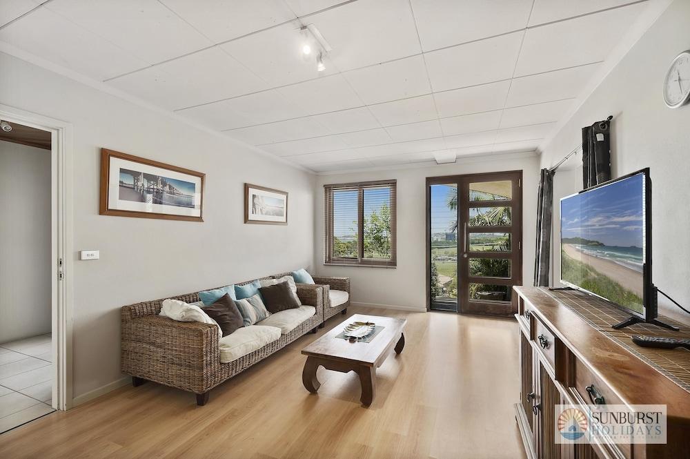 McAuleys Beach House Featured Image